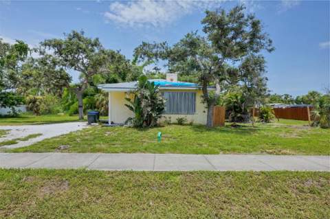 275 S Mango Street, Englewood FL - photo 10 of 22