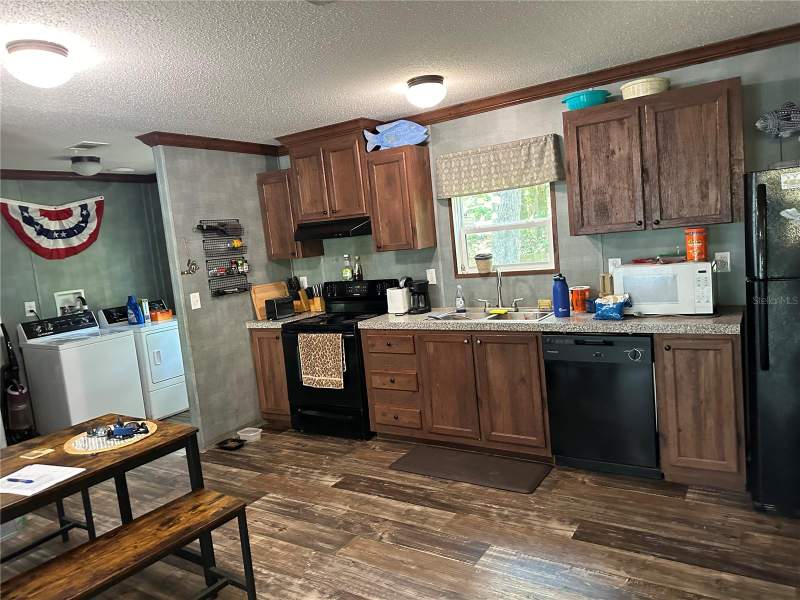 3 bedroom Manufactured Home at 6735 SW 51st Avenue, Arredondo Estate Unit 2-A, Gainesville — photo 2