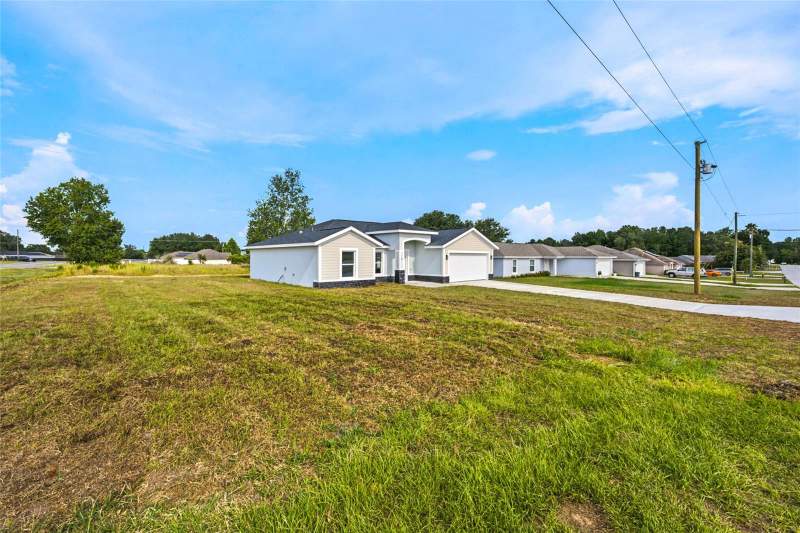 3 bedroom Single Family Residence at 1 Dogwood Drive Pass, Silver Spgs Shores Un 18, Ocala — photo 2
