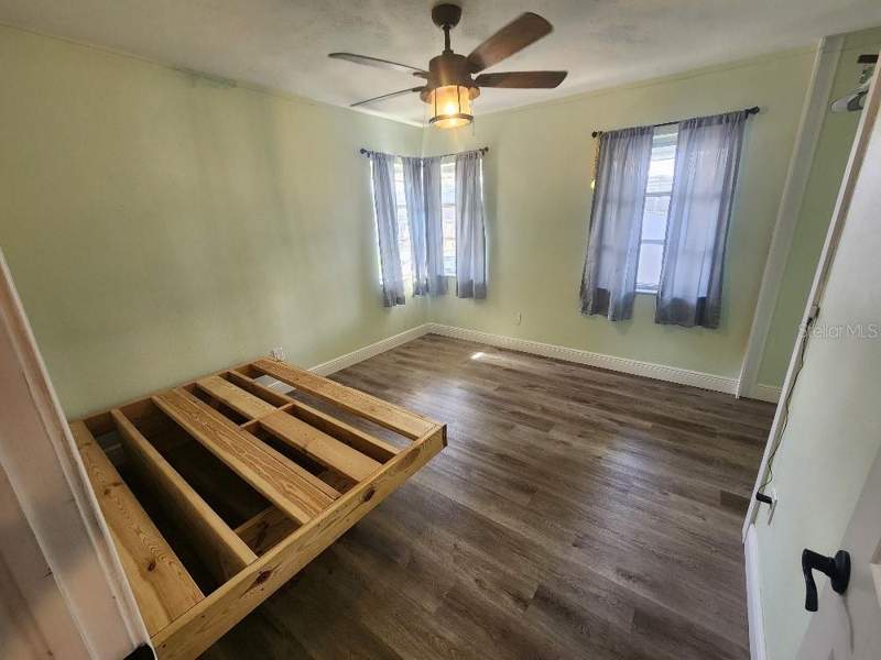 4 bedroom Single Family Residence at 258 Beeney Road, Port Charlotte Sec 040, Port Charlotte — photo 5