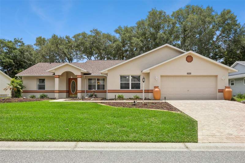 25904 NEWCOMBE CIRCLE home for sale in Highland Lakes