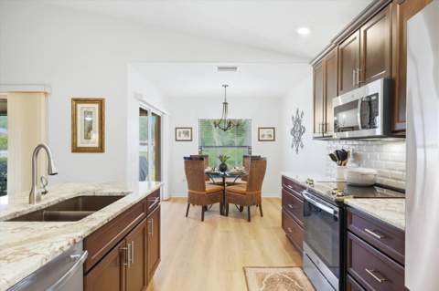 2714 Feiffer Circle, Sarasota FL - photo 16 of 47