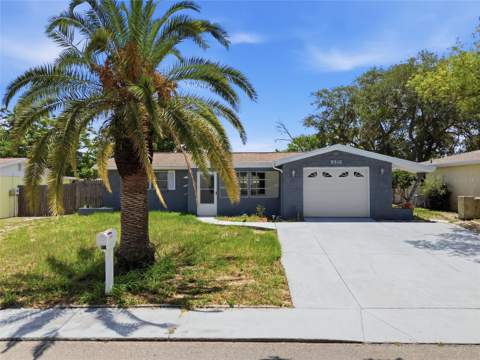 9316 Mark Twain Lane, Port Richey FL - photo 12 of 17
