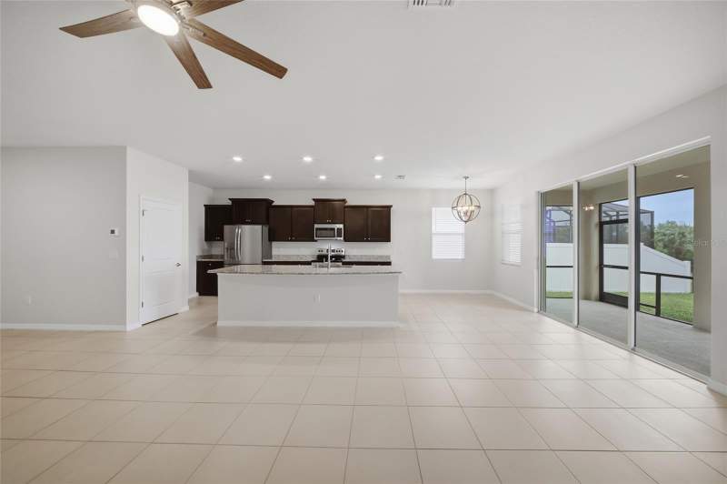 3 bedroom Single Family Residence at 3940 Mossy Limb Court, Willow Walk North, Palmetto — photo 4