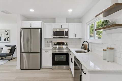 7211 Orpine Drive, St Petersburg FL - photo 13 of 27