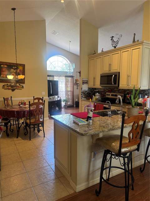 618 Madrid Drive, Kissimmee FL - photo 14 of 46