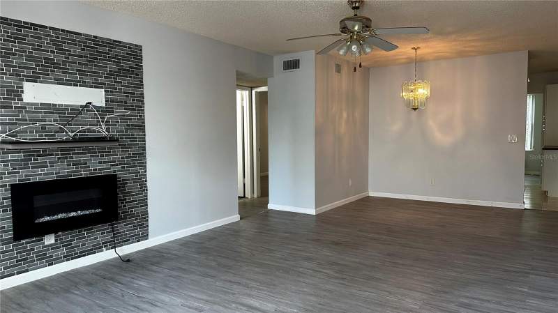 2 bedroom Condominium at 2330 Ecuadorian Way #32, On Top Of The World, Clearwater — photo 4