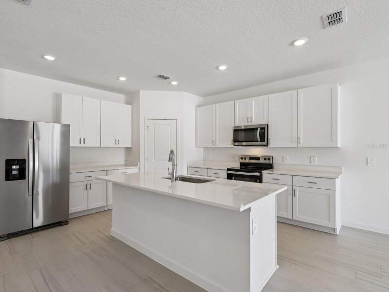 4 bedroom Single Family Residence at 37 Garni Drive, Colbert Landings, Palm Coast — photo 4