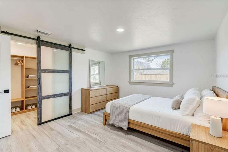 3 bedroom Single Family Residence at 1300 Melonwood Avenue, Woodvalley Unit 5, Clearwater — photo 5