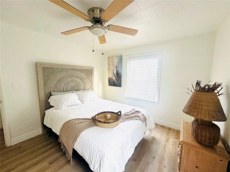 4 bedroom Single Family Residence at 4811 Emerson Avenue, Victory Heights, St Petersburg — photo 2