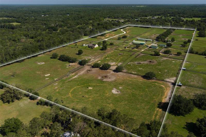 4 bedroom Farm at 11130/11122 W Highway 326, Fellowship Ridge, Ocala — photo 2