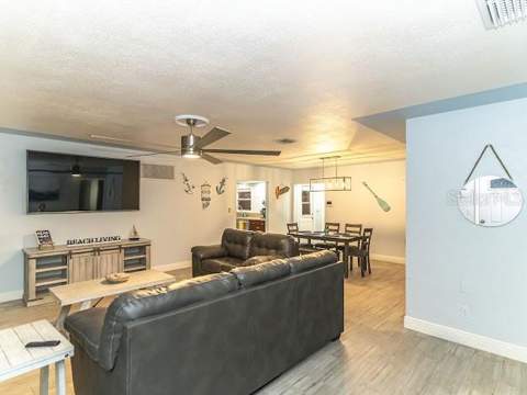 5151 Duhme Road, St Petersburg FL - photo 11 of 55