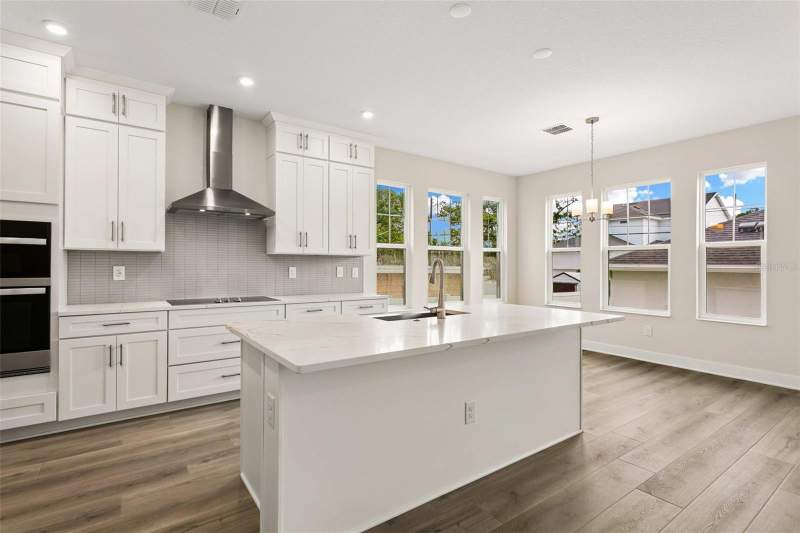 4 bedroom Single Family Residence at 432 43RD AVENUE, EDGEMOOR ESTATES, ST PETERSBURG — photo 5
