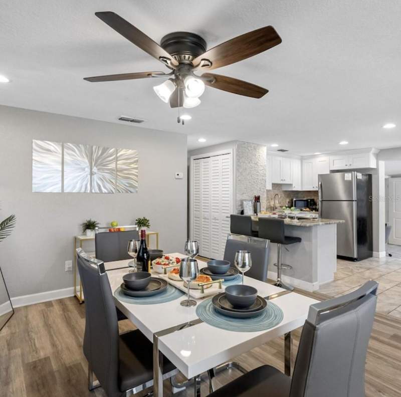 3 bedroom Single Family Residence at 2613 E 111th Avenue, Sherwood Heights Unit 2, Tampa — photo 4