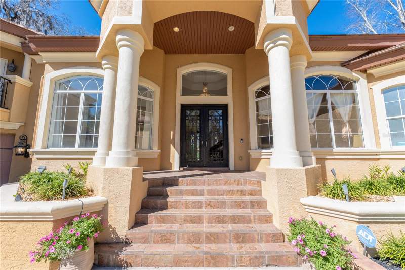 5 bedroom Single Family Residence at 695 SE 47th Loop, Bellechase Laurels, Ocala — photo 4
