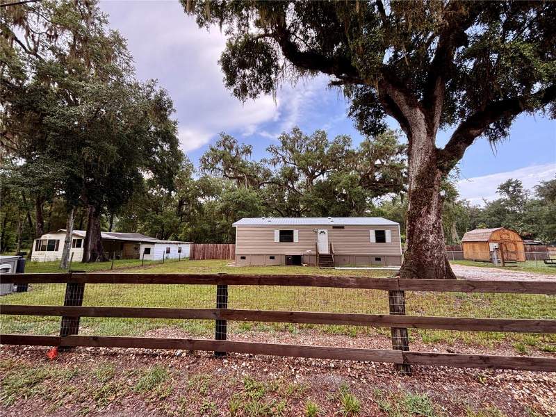 3 bedroom Manufactured Home at 16581 NE 42nd Avenue, Meadows Un 07, Citra — photo 5
