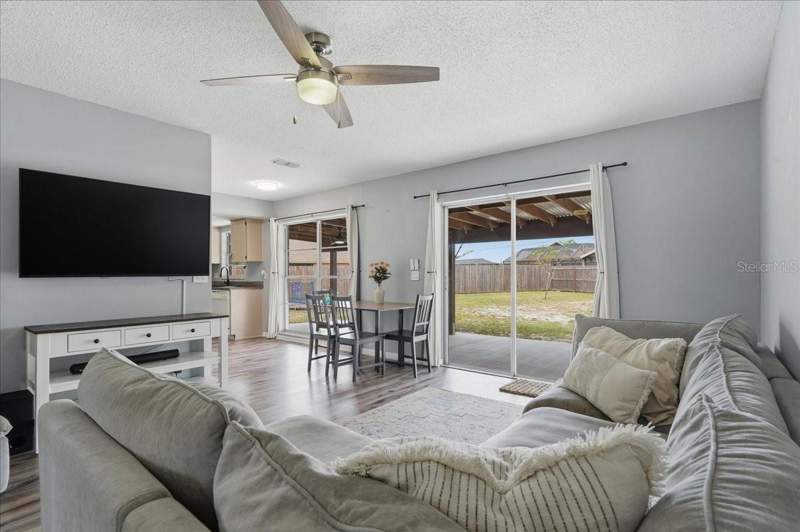 4 bedroom Single Family Residence at 8913 Wood Lake Court, Wood Trail Village, New Port Richey — photo 2