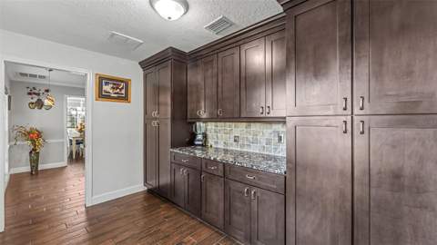 2050 Lake Ariana Boulevard, Auburndale FL - photo 13 of 71