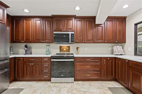 2194 Pinnacle Circle, Palm Harbor FL - photo 18 of 41