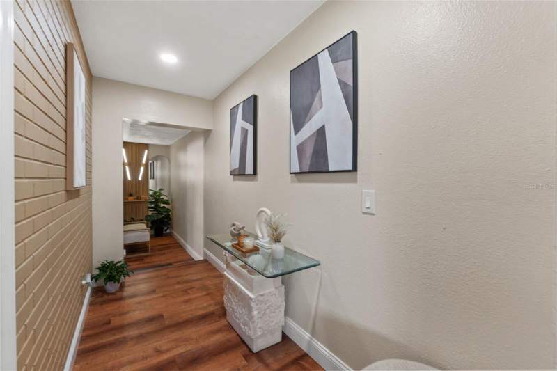 5 bedroom Single Family Residence at 1721 S Jefferson Avenue, Ponce Deleon Estates, Clearwater — photo 5