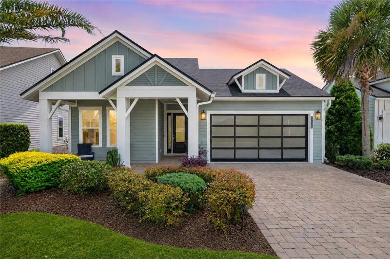 12027 SW 33RD PLACE home for sale in Oakmont