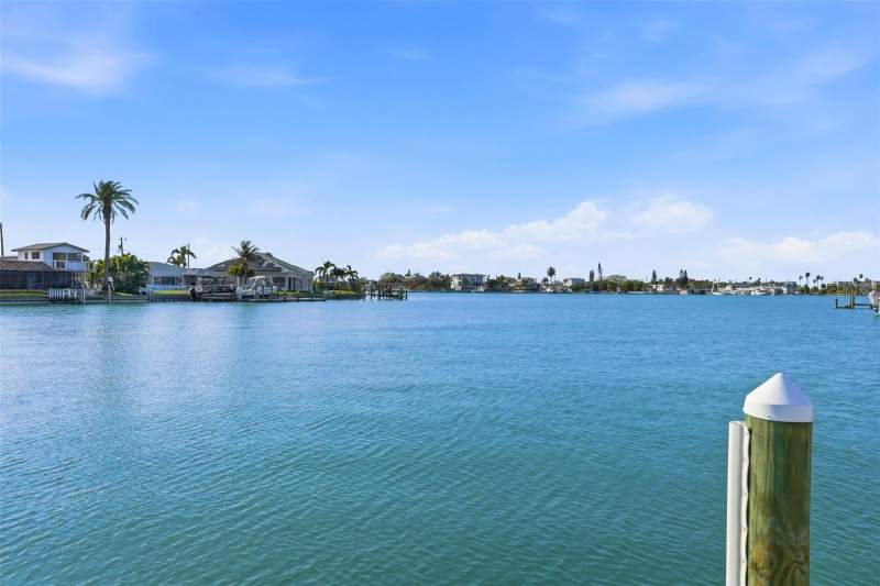 4 bedroom Single Family Residence at 6420 3rd Palm Point, Three Palms Point, St Pete Beach — photo 2