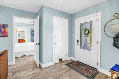 844 Patterson Drive, Sarasota FL - photo 6 of 6