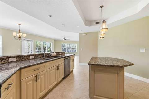 7820 34th Ave W #102, Bradenton FL - photo 11 of 32