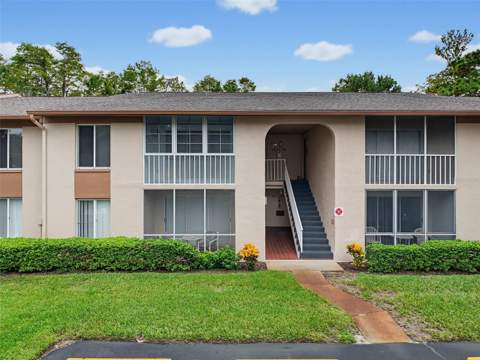 12211 Fox Chase Drive #C1, Hudson FL - photo 6 of 64