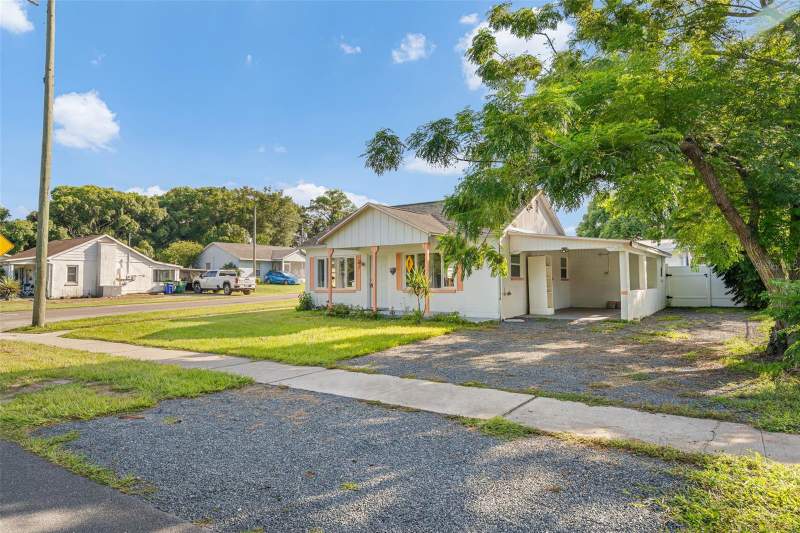 3 bedroom Single Family Residence at 5829 12th Street, City Of Zephyrhills, Zephyrhills — photo 4