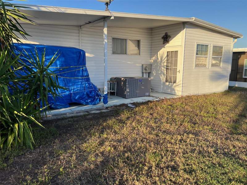 2 bedroom Mobile Home at 220 Royal Palm Circle, Palm Hill Mobile Home Park Unrec, Largo — photo 4