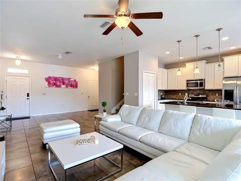 8615 Andalucia Field Drive, Tampa FL - photo 10 of 39