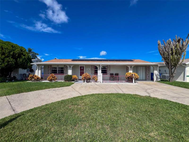 3 bedroom Single Family Residence at 2349 Hama Drive, Tahitian Homes, Holiday — photo 3