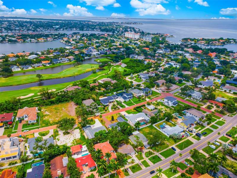 2 bedroom Single Family Residence at 910 Snell Isle Boulevard, Snell Isle Brightwaters Sec 2, St Petersburg — photo 5