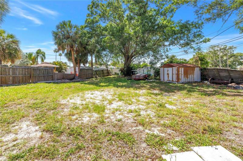 3 bedroom Single Family Residence at 4030 OVERLOOK DRIVE, SHORE ACRES CONNECTICUT AVE REP, ST PETERSBURG — photo 5