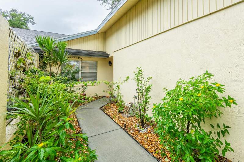 2 bedroom Condominium at 1944 Elaine Drive #1944, Timberline Condo, Clearwater — photo 3
