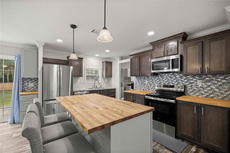 5 bedroom Manufactured Home at 122 SE 70th Circle, Lexington Estate, Ocala — photo 5