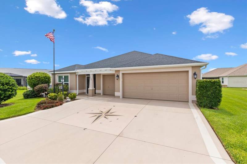 3 bedroom Single Family Residence at 5996 Delphina Loop, The Villages, The Villages — photo 2