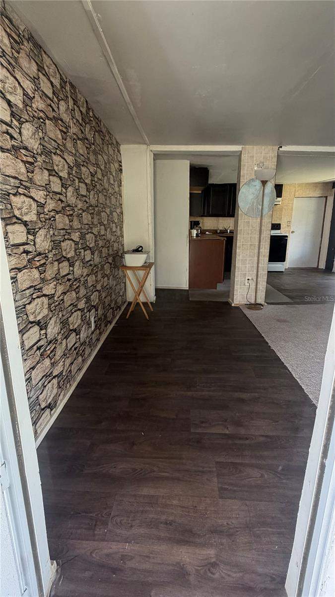 2 bedroom Mobile Home at 1842 NW 110th Court, Ocala Estate, Ocala — photo 5