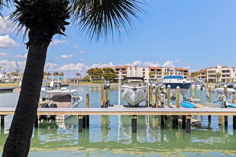 3 bedroom Townhouse at 117 Yacht Club Lane, Palms Of Tierra, Tierra Verde — photo 5