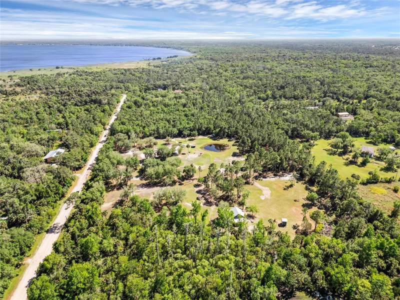 1 bedroom Manufactured Home at 2321 Waccassa Street, Osceola Bluff South 5 Acre Dev 86 Parcels, Geneva — photo 4