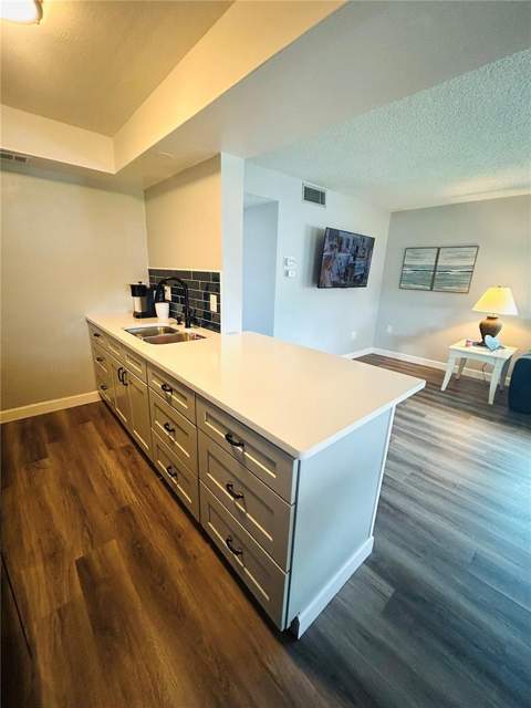 105 47th Avenue Drive #377, Bradenton FL - photo 15 of 45