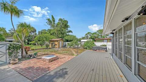 4090 Groveland Avenue, Sarasota FL - photo 20 of 24
