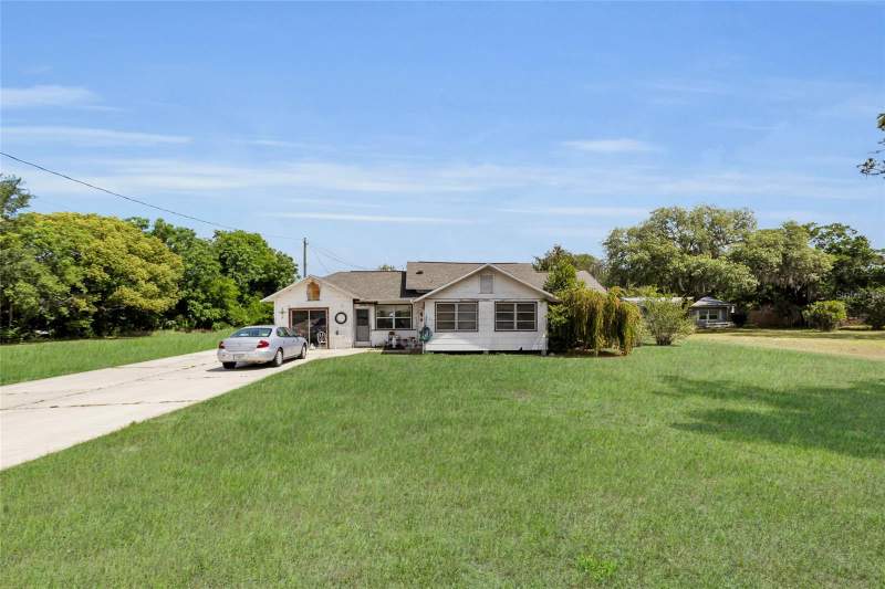 5 bedroom Single Family Residence at 5223 Eagles Nest Road, Uk, Fruitland Park — photo 2