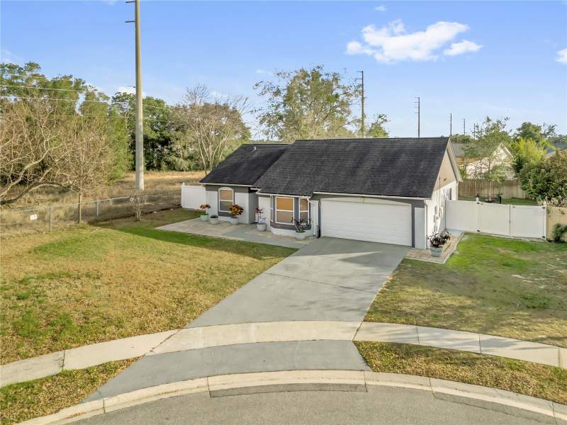 3 bedroom Single Family Residence at 7702 Legacy Lane, Country Chase, Orlando — photo 2