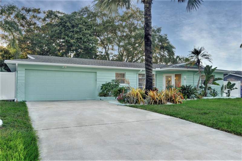 2 bedroom Single Family Residence at 1968 Souvenir Drive, Sunset Lake Estates, Clearwater — photo 2