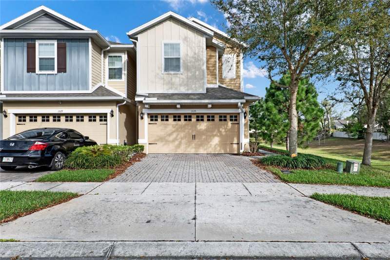 3 bedroom Townhouse at 1335 E 10th Street, Ambergate, Apopka — photo 2
