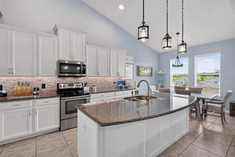 4 bedroom Single Family Residence at 1464 Cabot Drive, Harvest Lndg Ph 2A, Clermont — photo 4