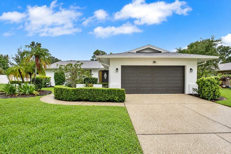2661 PEBBLE BEACH DRIVE home for sale in Clubhouse Estates Of Countryside