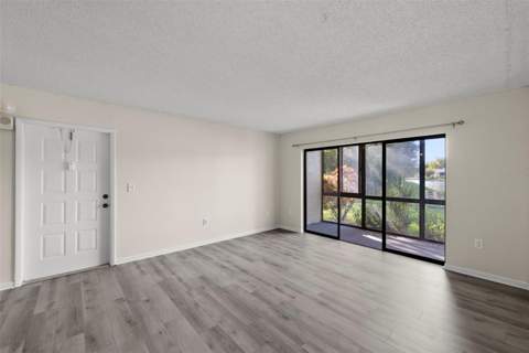 1423 Pine Glen Lane #C1, Tarpon Springs FL - photo 9 of 47